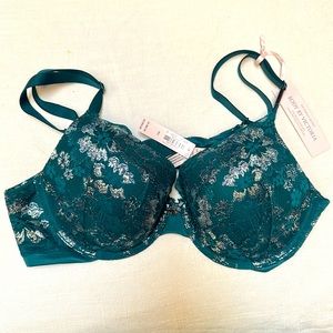 NWT Victoria’s Secret Teal and Silver Bra 36C